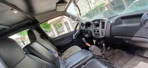 Nissan Urvan 2012