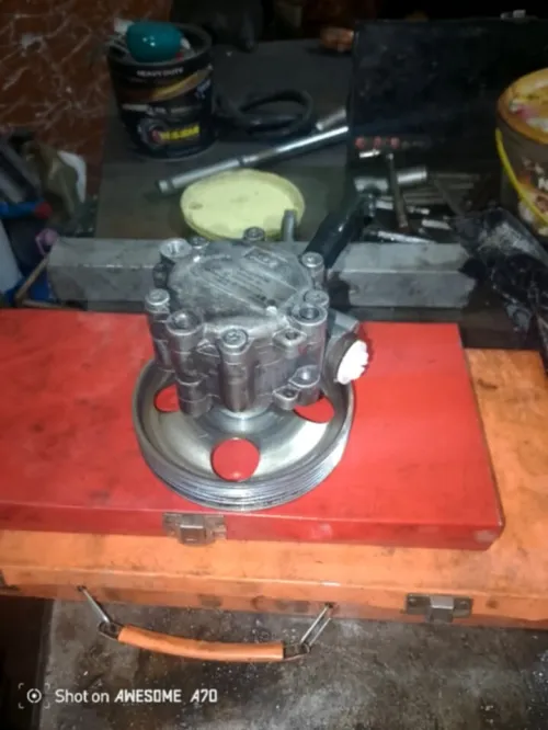 pompe direction Peugeot 1.6 hdi