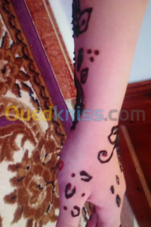 rchim hanna + masques du corp