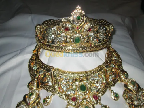 Décoration ( habilleuse de mariée )