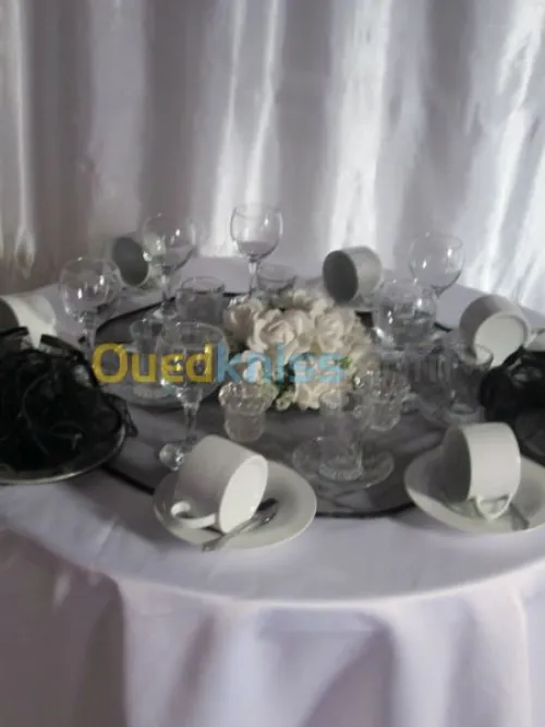 Décoration ( habilleuse de mariée )