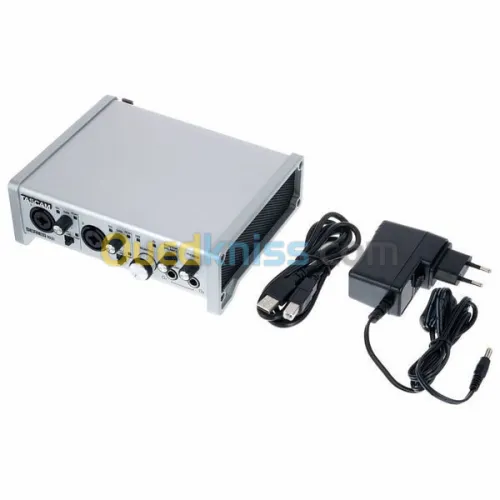 Tascam Series 102i
