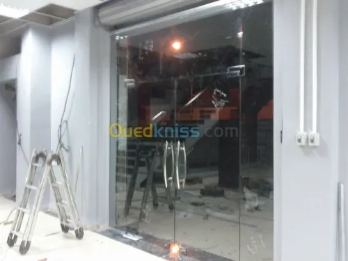 facade verre verre trempé