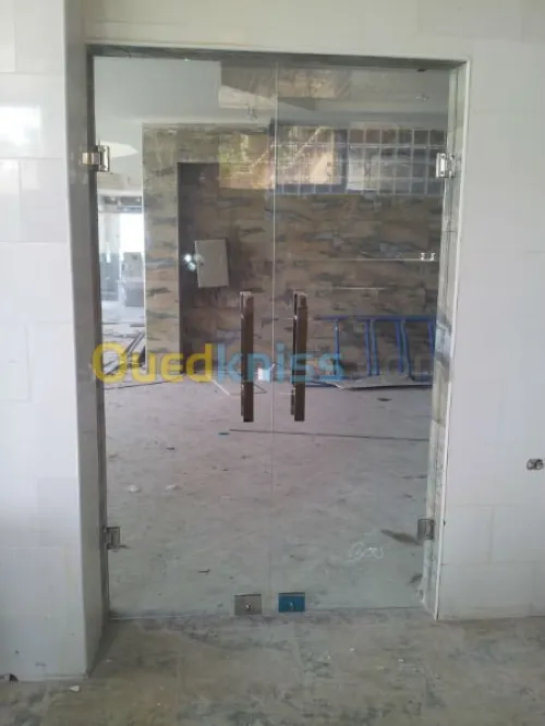 facade verre verre trempé