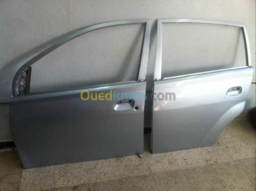pièces daihatsu  sirion et terios 