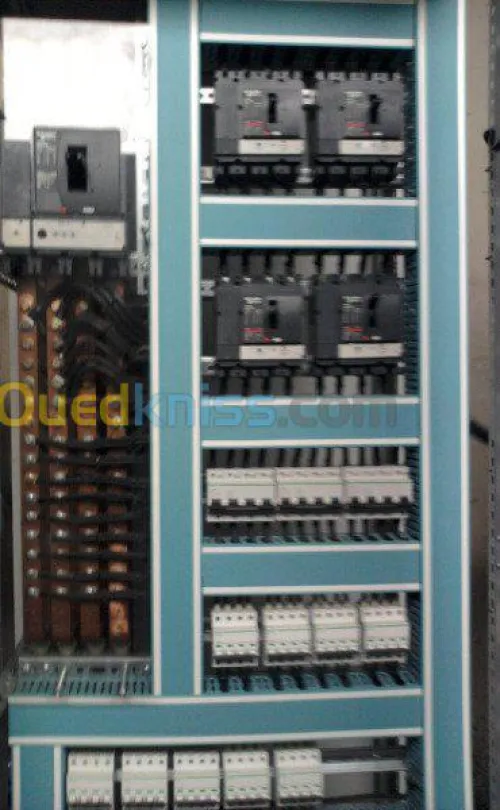 INSTALLATION  MAINTENANCE  ELECTRICITE