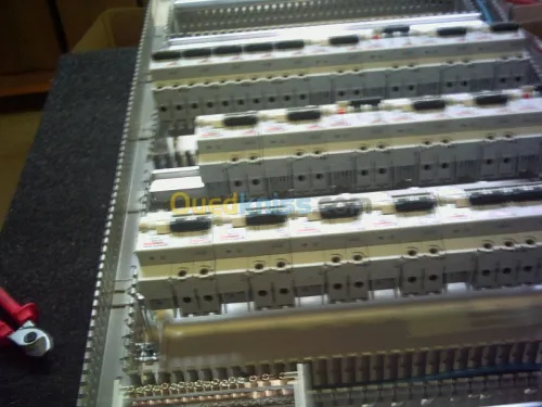 INSTALLATION  MAINTENANCE  ELECTRICITE