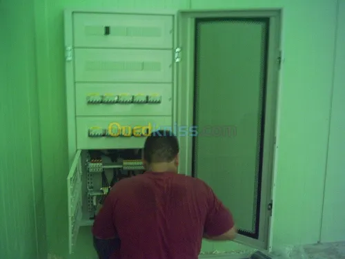 INSTALLATION  MAINTENANCE  ELECTRICITE