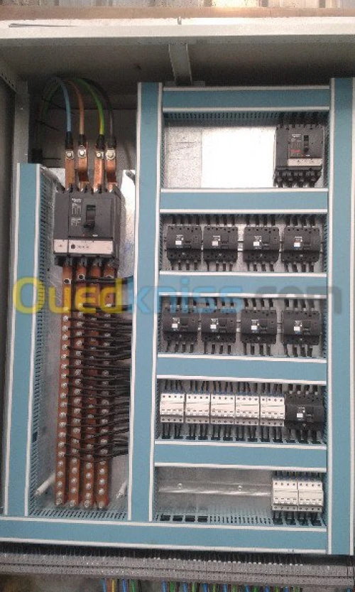 INSTALLATION  MAINTENANCE  ELECTRICITE