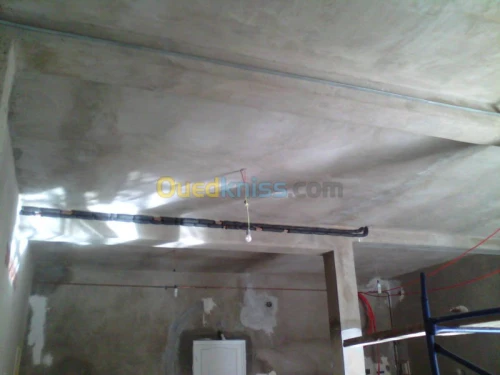 la pose de plaque de platre en ba13 ) 