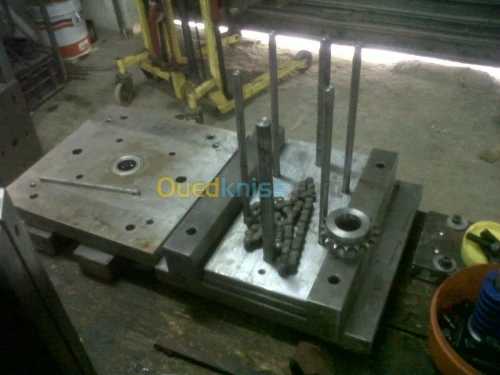 moule d'injection plastique 