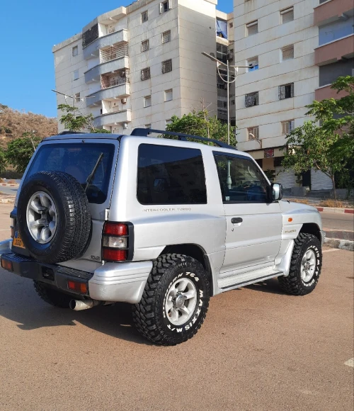 Mitsubishi Pajero Court 2000 Pajero Court