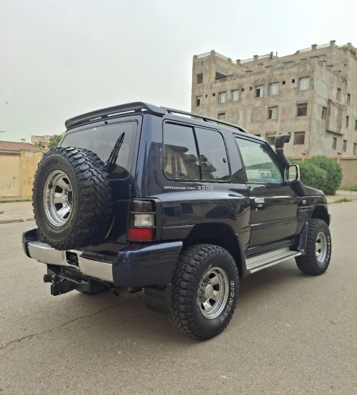 Mitsubishi Pajero Court 1998 Pajero Court