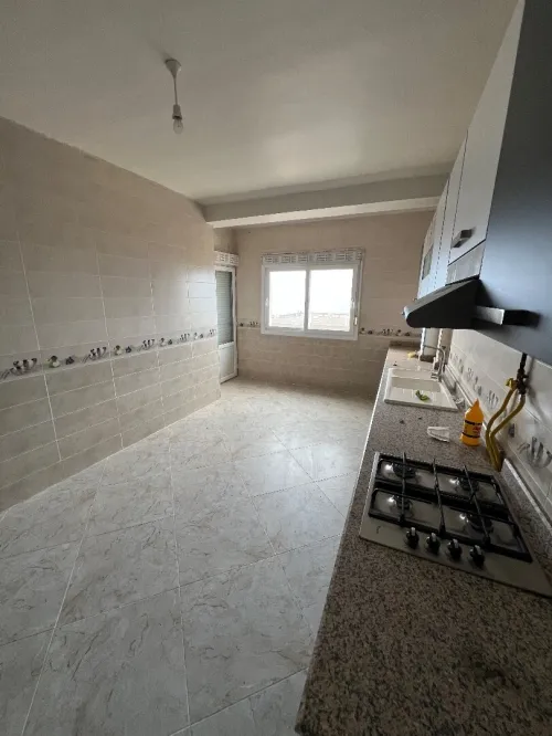 Location Appartement F5 Tipaza Khemisti