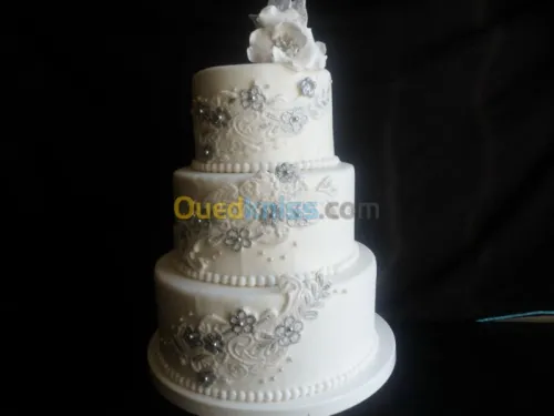 Pièces montées-Gateaux personnaliés