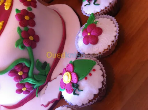 Pièces montées-Gateaux personnaliés