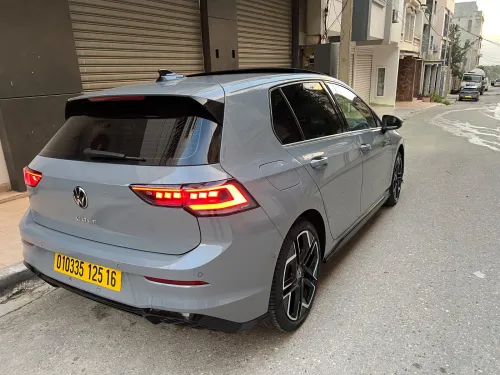 Volkswagen Golf 8 2025 R-Line