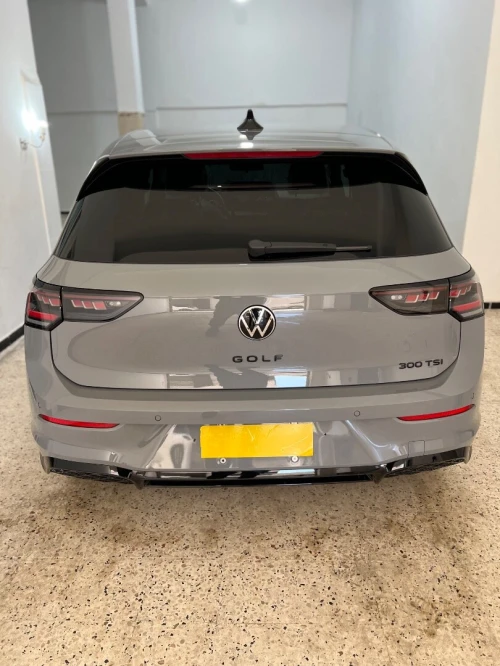 Volkswagen Golf 8 2025 R Black Edition 