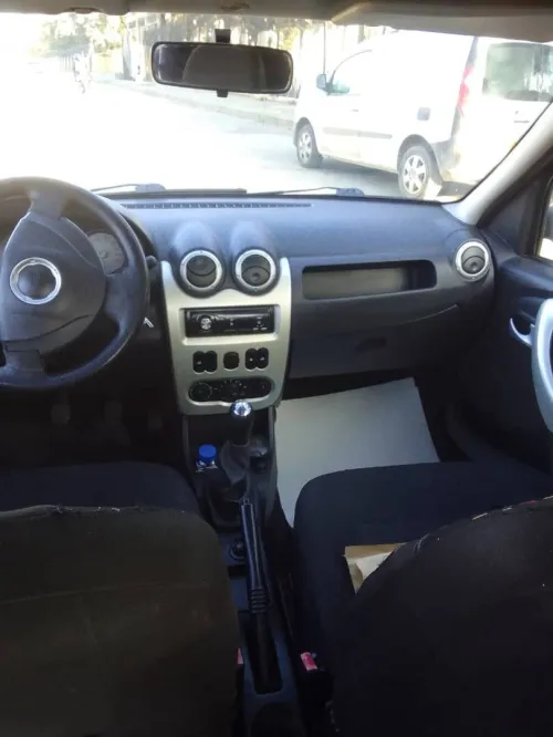 Dacia Logan 2012 Leraitte
