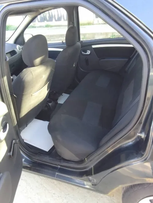 Dacia Logan 2012 Leraitte