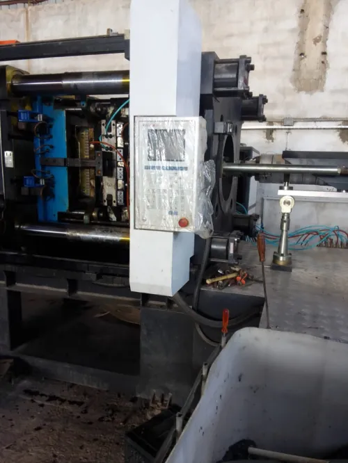 Machines a Injection Plastique DISPONIBLE