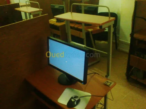 matériel de cybercafé