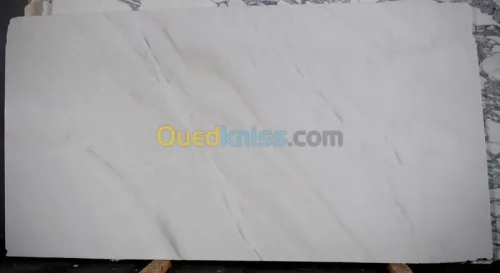 marche contre marche et cuisines 