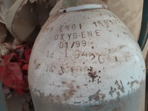 Bouteille oxygène et acetylene et chalumeau 