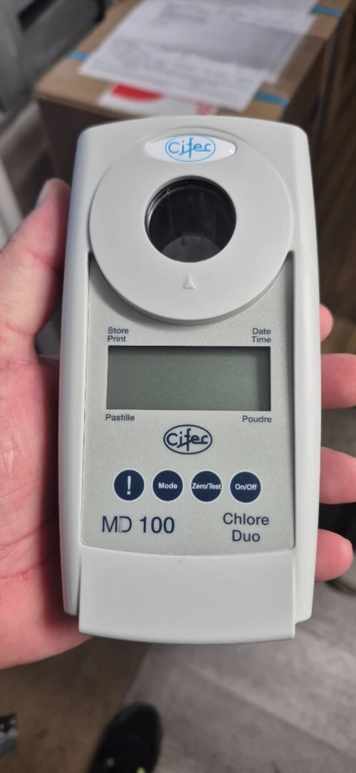 comparateur d'eau lovibond md 100 disponible