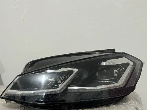 Phare GolF 7.5 GtD / R-line Cote Gauche Double loup Dorigine Volkswagen  