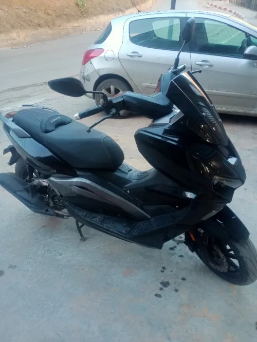 V max 200 Vms 2021