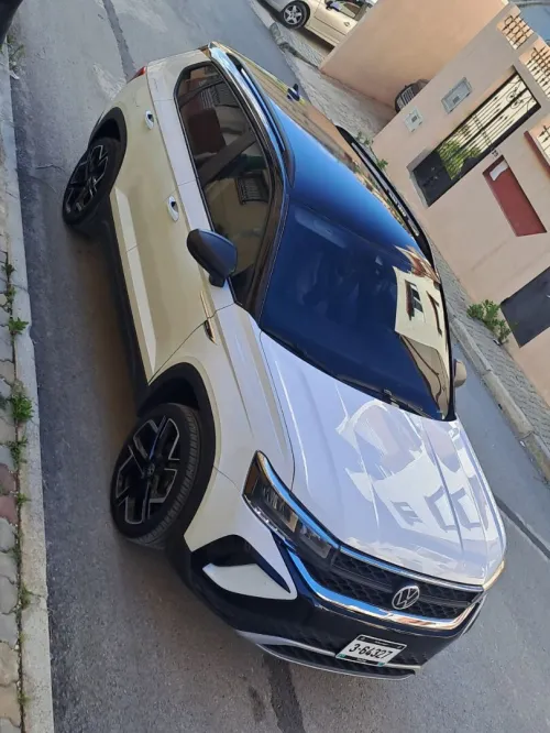 Volkswagen Taos 2025 SE Black 