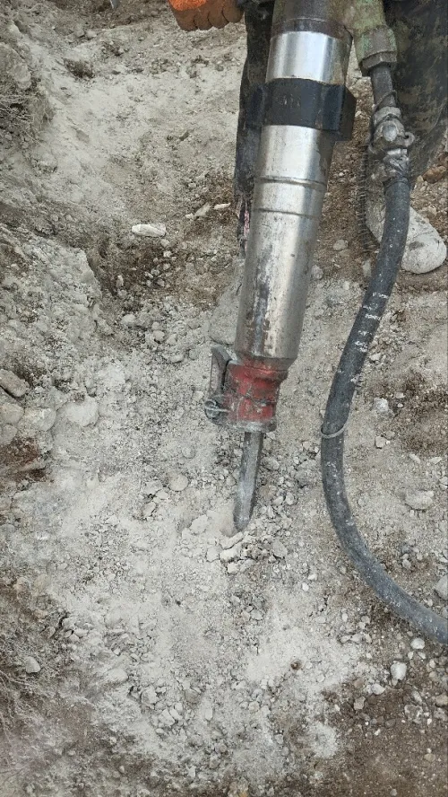 Location compresseur et travaux de sablage+ Marteau piqueur.....