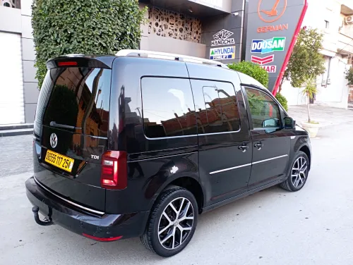 Volkswagen Caddy 2017 Highline