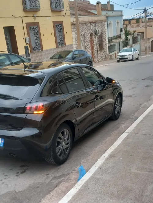 Peugeot 208 2022 Allure Facelift