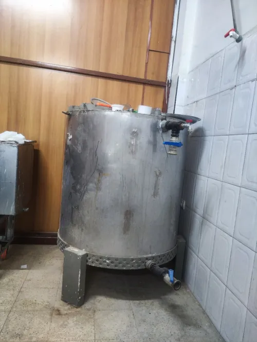 عتاد ورشة للبيع ( لصناعة مشتقات الحليب) 