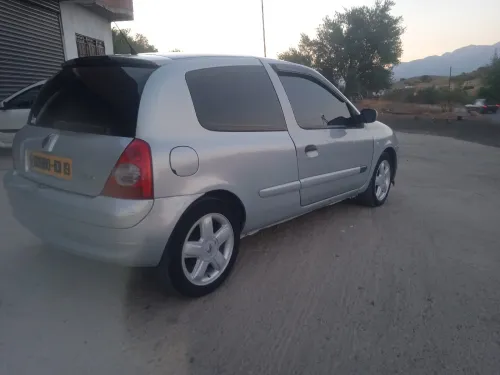 Renault Clio 2 2001 Extreme