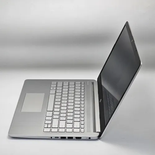 HP LAPTOP 14 / 12th I3-1215U / 8GO DDR4 / 256SSD / 14" FHD