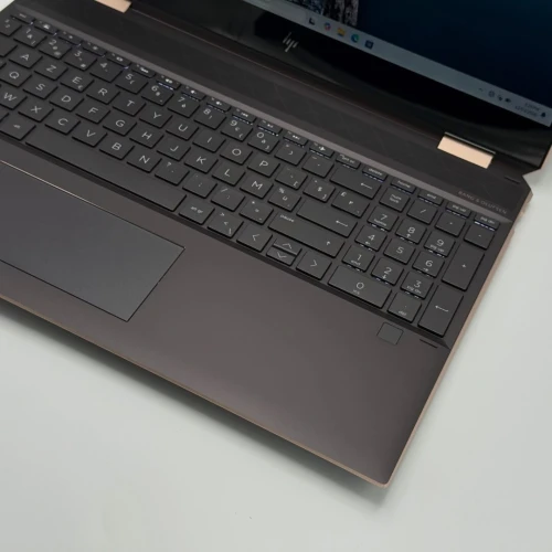 HP Spectre x360 15-df0027nb / i7-8565U / 16 Go / 512 Go SSD / MX150 / 15.6 Tactile x360