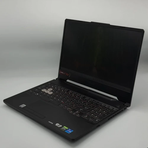 ASUS TUF Gaming F15 / i7 11800H / 16 Go DDR4 / 512 Go SSD / RTX 3060 6 Go /15.6 FHD