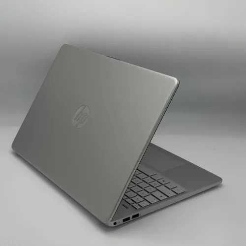 HP LAPTOP 15 / 12th I3-1215U / 8Go DDR4 / 256SSD / 15.6 FHD