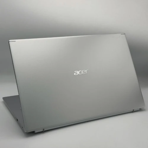 Acer Aspire 5 A517 / i5-1135G7 / 20 Go DDR4 / 512 Go SSD / MX450 / 17.3 FHD