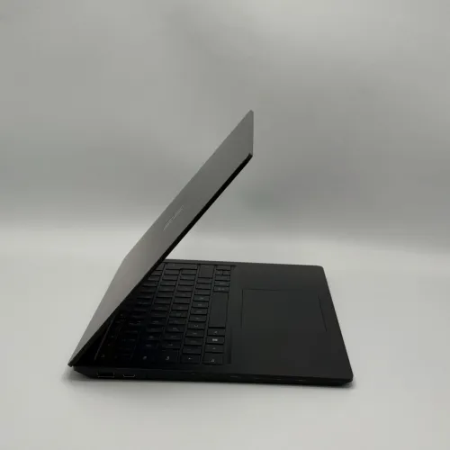 Microsoft Surface Laptop 5 / i7-1265U / 16 Go DDR5 / 256 Go SSD / 13.5 PixelSense Tactile