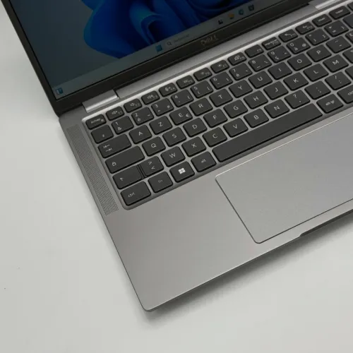 Dell Latitude 7350 / i5-1345U / 16 Go DDR5 / 512 Go SSD / 13.3 FHD+