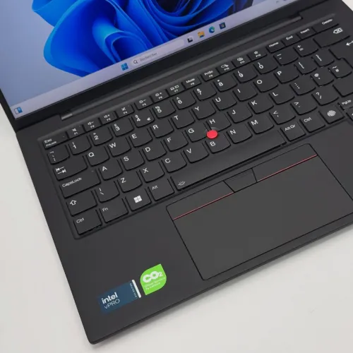 Lenovo ThinkPad X1 Carbon Gen 12 / Core Ultra 7 165U / 32 Go DDR5 / 1 To SSD