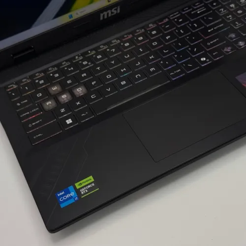 MSI Crosshair 16 HX / i7-14700HX / 16 Go DDR5 / RTX 4060 / QHD+ 240Hz