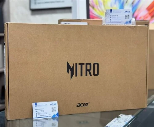ACER NITRO V16 / 14th AMD RYZEN 7 8845hs / 16GO DDR5 / 1To SSD / RTX NVIDIA 4060 8go / 16 FHD+ 165Hz