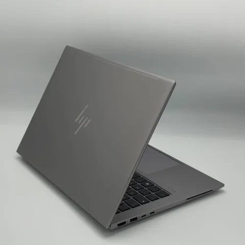 HP ZBOOK FireFly G11 / RYZEN PRO 7 8840Hs/ AMD 780M UP TO 16Go Vram / 32Go DDR5 / 1To SSD / 14 FHD+ 