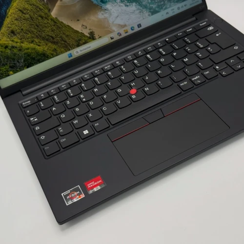 Lenovo ThinkPad E14 Gen 5 Aluminium / Ryzen 5 7530U / 16 Go / 512 Go SSD / 14 WUXGA
