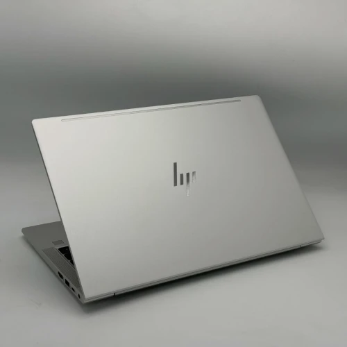 HP EliteBook 630 G10 / i5-1335U / 16 Go DDR4 / 512 Go SSD / 13.3 FHD